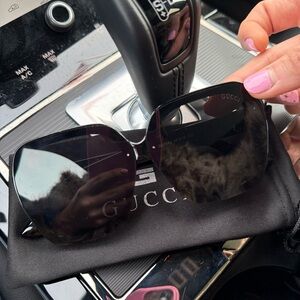 Gucci Black Oversized Gradient Lens Women's Sunglasses